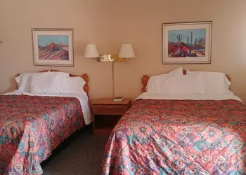 Cactus Inn hotel thumbnail 2
