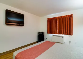 Motel 6 Kerrobert, SK hotel thumbnail 8