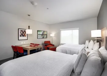 Towneplace Suites Houston Hobby Airport hotel thumbnail 7