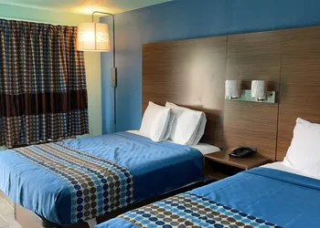 Regal Inn hotel thumbnail 4