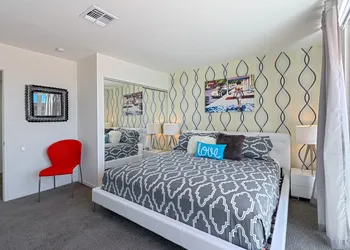 The Twist Palm Springs hotel thumbnail 7