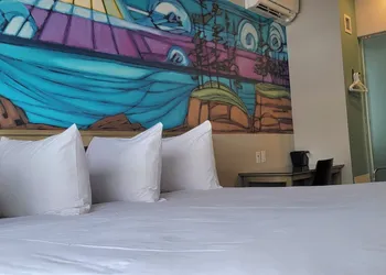 The Arts Hotel hotel thumbnail 5