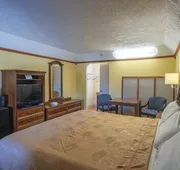 Econo Lodge hotel detail image 4