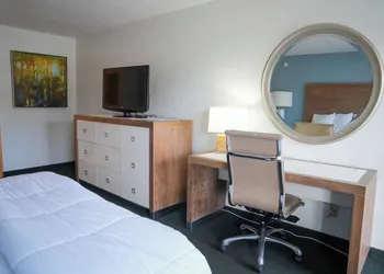 Roland Martin Marina and Resort hotel thumbnail 6