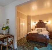 Dennen's Victorian Farmhouse hotel detail image 5