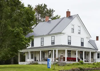Sewall House Yoga Retreat hotel thumbnail 2