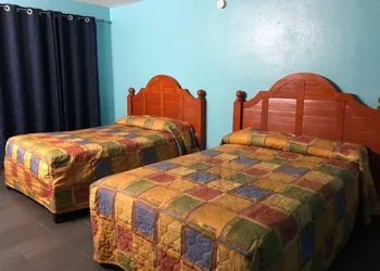 Slumberland Motel hotel thumbnail 5