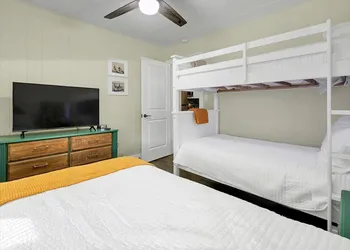 Safety Harbor Motel hotel thumbnail 5