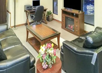 Travelodge by Wyndham Enid hotel thumbnail 5