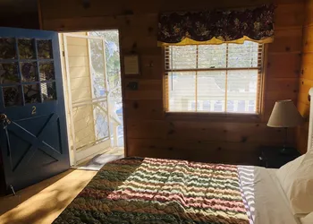 Mountain View Cabins hotel thumbnail 4