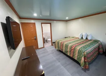 Hilltop Motor Inn hotel thumbnail 4