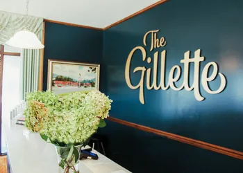 The Gillette hotel thumbnail 2