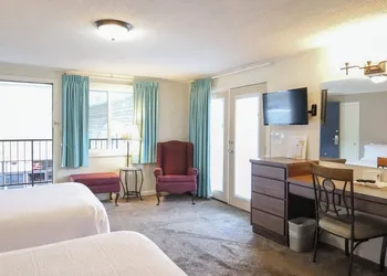 The Gillette hotel thumbnail 7