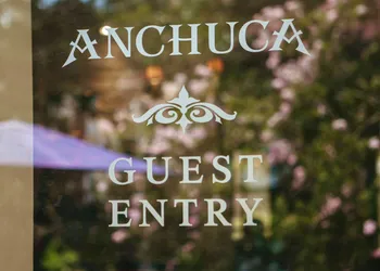 Anchuca Historic Mansion & Inn hotel thumbnail 4