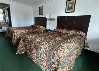 Chino Motel hotel thumbnail 5