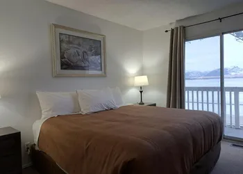Richter Pass Beach Resort hotel thumbnail 7