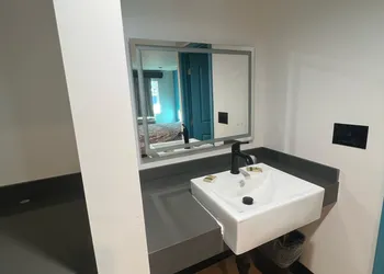 Arlo Motel hotel thumbnail 4