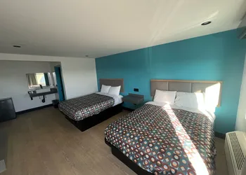 Arlo Motel hotel thumbnail 7