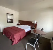 VIBE INN - WHIRLPOOLS SUITES - Lyons hotel detail image 3