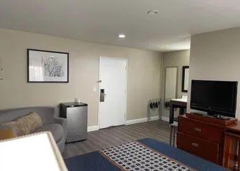 Bel Air Motor Hotel hotel thumbnail 5