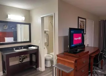Bel Air Motor Hotel hotel thumbnail 6