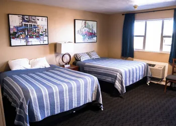 Yellowstone Motel hotel thumbnail 4