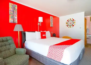 OYO Hotel Lamberton Hwy 14 hotel thumbnail 3