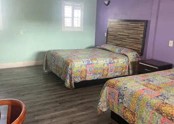 Economy Inn hotel thumbnail 3
