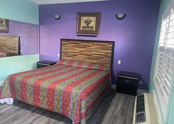 Economy Inn hotel thumbnail 4