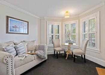 Tranquil House Inn hotel thumbnail 7