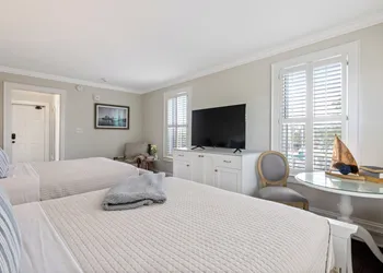 Tranquil House Inn hotel thumbnail 5