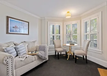 Tranquil House Inn hotel thumbnail 7