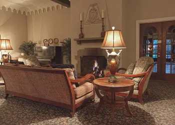 The Hotel Paisano hotel thumbnail 3