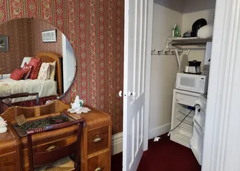 The Colonial Motel hotel thumbnail 5