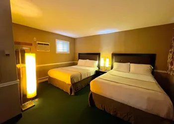 Adams Motel hotel thumbnail 3