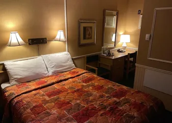 Adams Motel hotel thumbnail 5