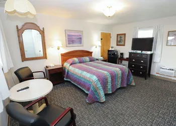 Condon Motel hotel thumbnail 3