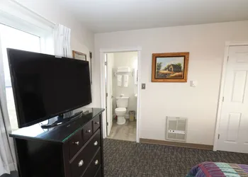 Condon Motel hotel thumbnail 5
