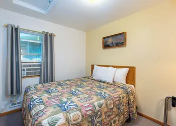 Cascade Motel hotel thumbnail 2