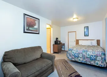 Cascade Motel hotel thumbnail 3