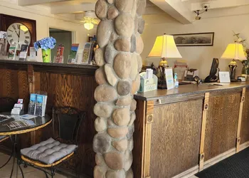The View Motel hotel thumbnail 2