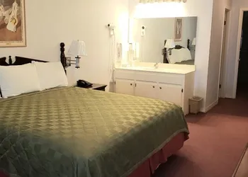 Southern Belle Inn hotel thumbnail 8