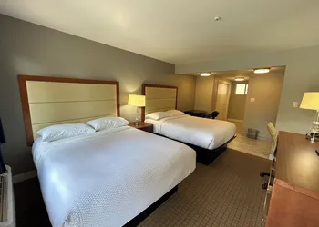 Hillside Inn hotel thumbnail 3