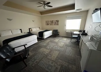 Sleep Suite Motel hotel thumbnail 8