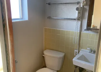 Yellow Springs Motel hotel thumbnail 8