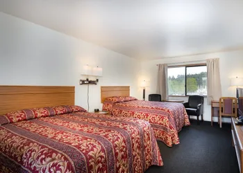 Cap Sante Inn hotel thumbnail 3