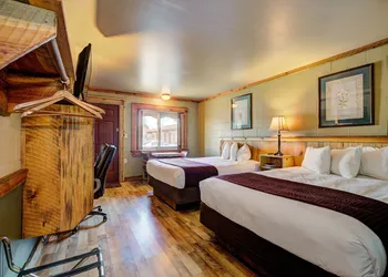 Holiday Motel & RV Park hotel thumbnail 4
