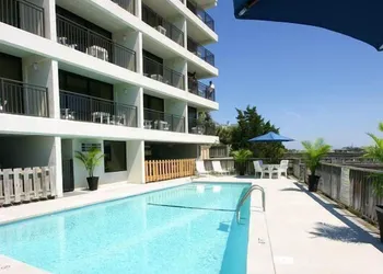 Harbor Inn hotel thumbnail 7