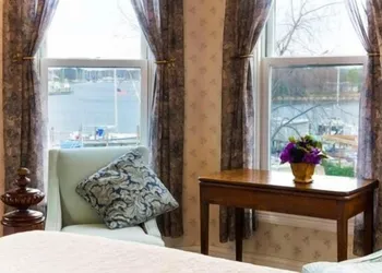 Solomons Victorian Inn hotel thumbnail 6