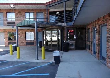 Red Apple Inn hotel thumbnail 4